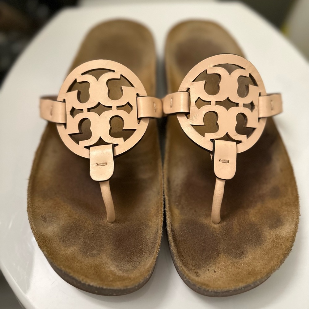 Tory Burch Bright Peach Miller thong sandal.
Used